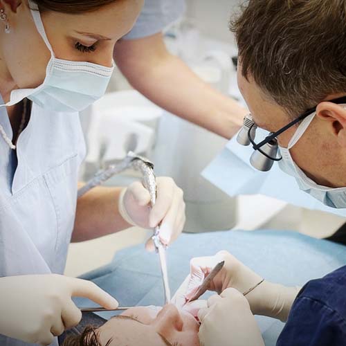 Praxis Dres. Frisch_Oralchirurgie